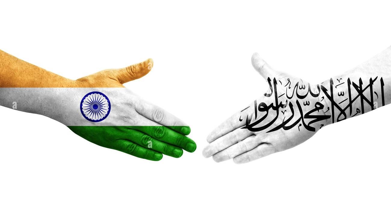 اېکسپرېس ټربیون ورځپاڼه: هند او طالبانو د پاکستان د نارامه کولو لپاره سره لاسونه یو کړي دي
