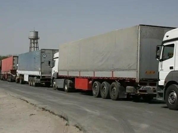 شکایت تاجران در بندر اسلام‌قلعه هرات از اخذ مالیات زیاد و 'خودسری‌های طالبان'