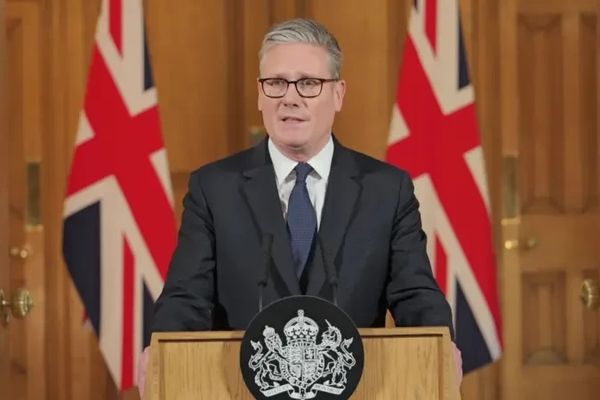 کېیر سټارمر: د اوکراین د راتلونکي پرېکړې باید خپله اوکراین وکړي نه نور هېوادونه