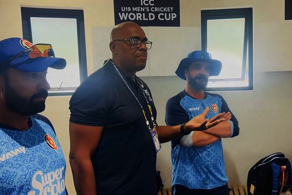 ستایش پیشکسوت کریکت ویستاندیز از جوانان افغانستان، دنیا بازیهای شما را دنبال میکند