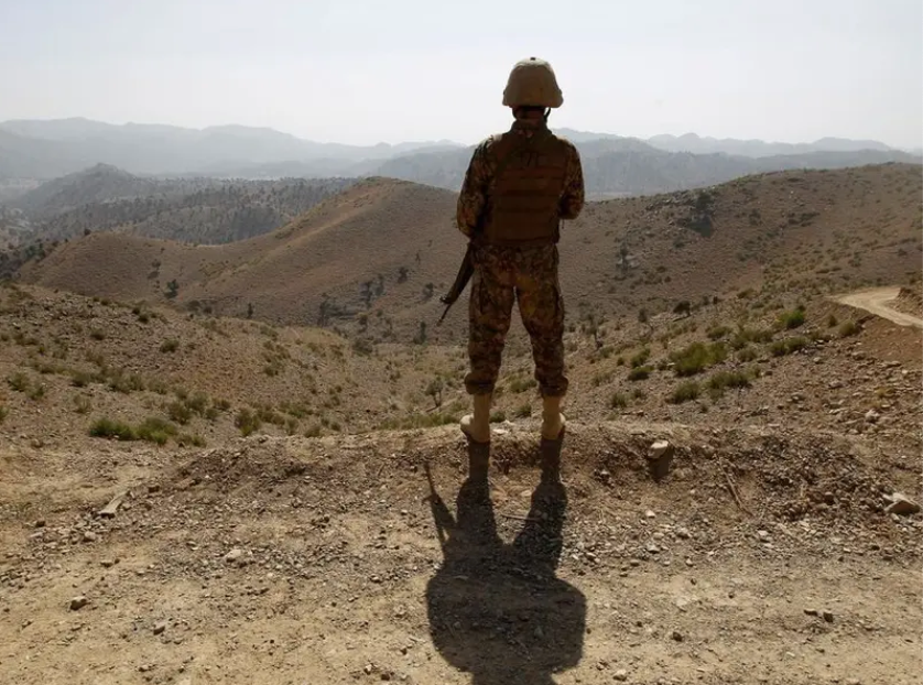 پاکستان: د ډیورنډ کرښې په اړه د طالبانو د بهرنیو چارو د وزارت د مرستیال خبرې خیالي دي