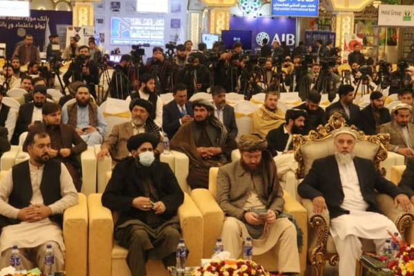 إيران ترسل 100 تاجر إلى كابل وتفتتح 40 جناحاً في معرض دولي