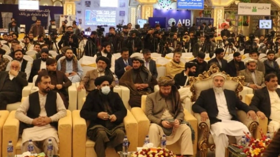 إيران ترسل 100 تاجر إلى كابل وتفتتح 40 جناحاً في معرض دولي