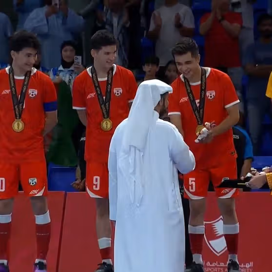 استقبال چهرههای سیاسی از قهرمانی تیم فوتسال افغانستان در آسیا