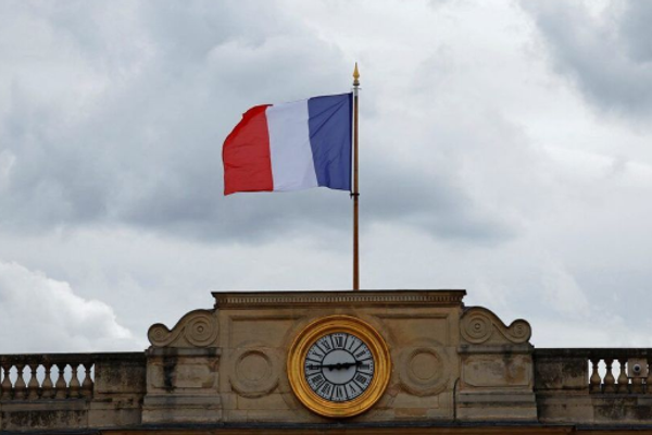 فرنسا تكرّم ذكرى جنودها الذين قُتلوا في أفغانستان ردًا على تصريحات ترامب