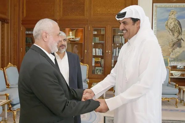 قطر تعلّق وساطتها بين حماس وإسرائيل بعد استهداف الدوحة