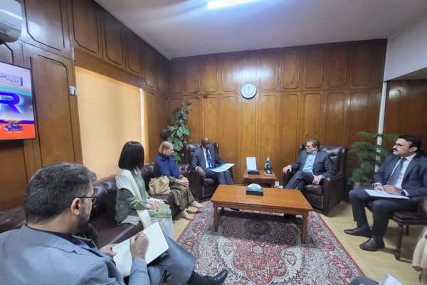 Vast Majority Of Afghans Who Fled To Pakistan After 2021 Still Await Resettlement