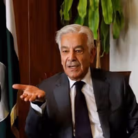 اصف: له طالبانو سره د مذاکراتو تر بشپړېدو به له افغانستان سره هر ډول راکړه ورکړه بنده وي