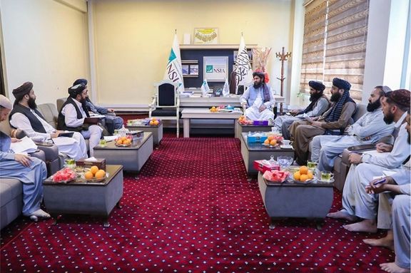 طالبان په ایران کې د افغان کډوالو د تثبیت لپاره دغه هېواد ته پلاوی استوي