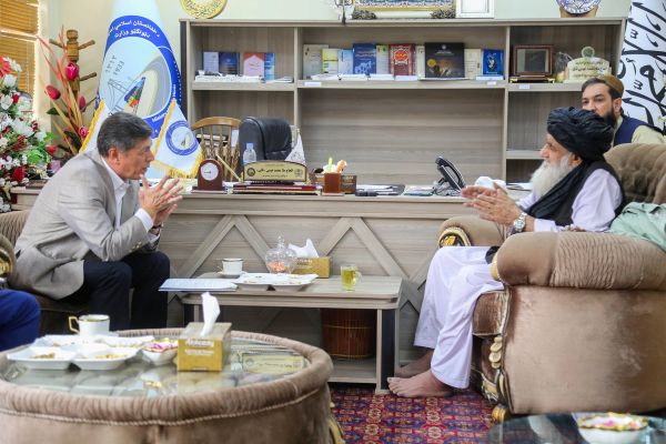 ازبکستان وايي د بلخ – هرات رېل پټلۍ په پروژه کې پانګونې ته چمتو دی