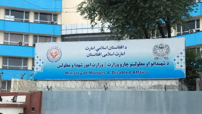 طالبان وايي د شهیدانو کورنیو او معلولینو ته څه باندې ۸ میلیارده افغانۍ ورکړل شوې دي
