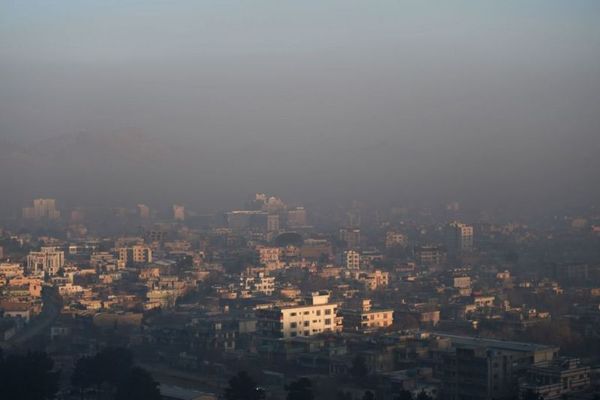 د سړې او ککړې هوا له امله ۶۷۰ زره افغانان په تنفسي ناروغیو اخته شوي