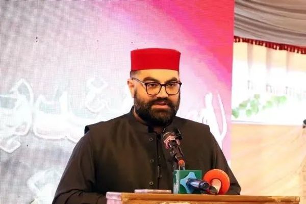 اېمل ولي خان: دا اسراییل نه دی چې غزه وژني، دا پاکستان دی چې باجوړ وژني