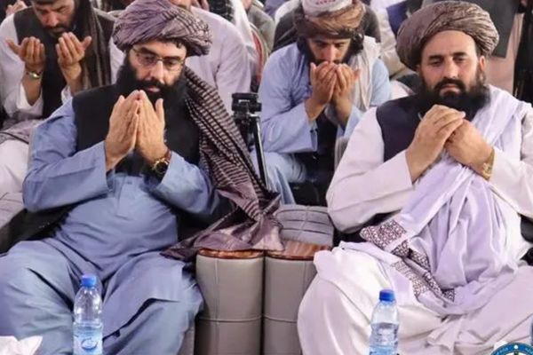 Discrepancies Arise Over Publication Of Photos Among Taliban Officials