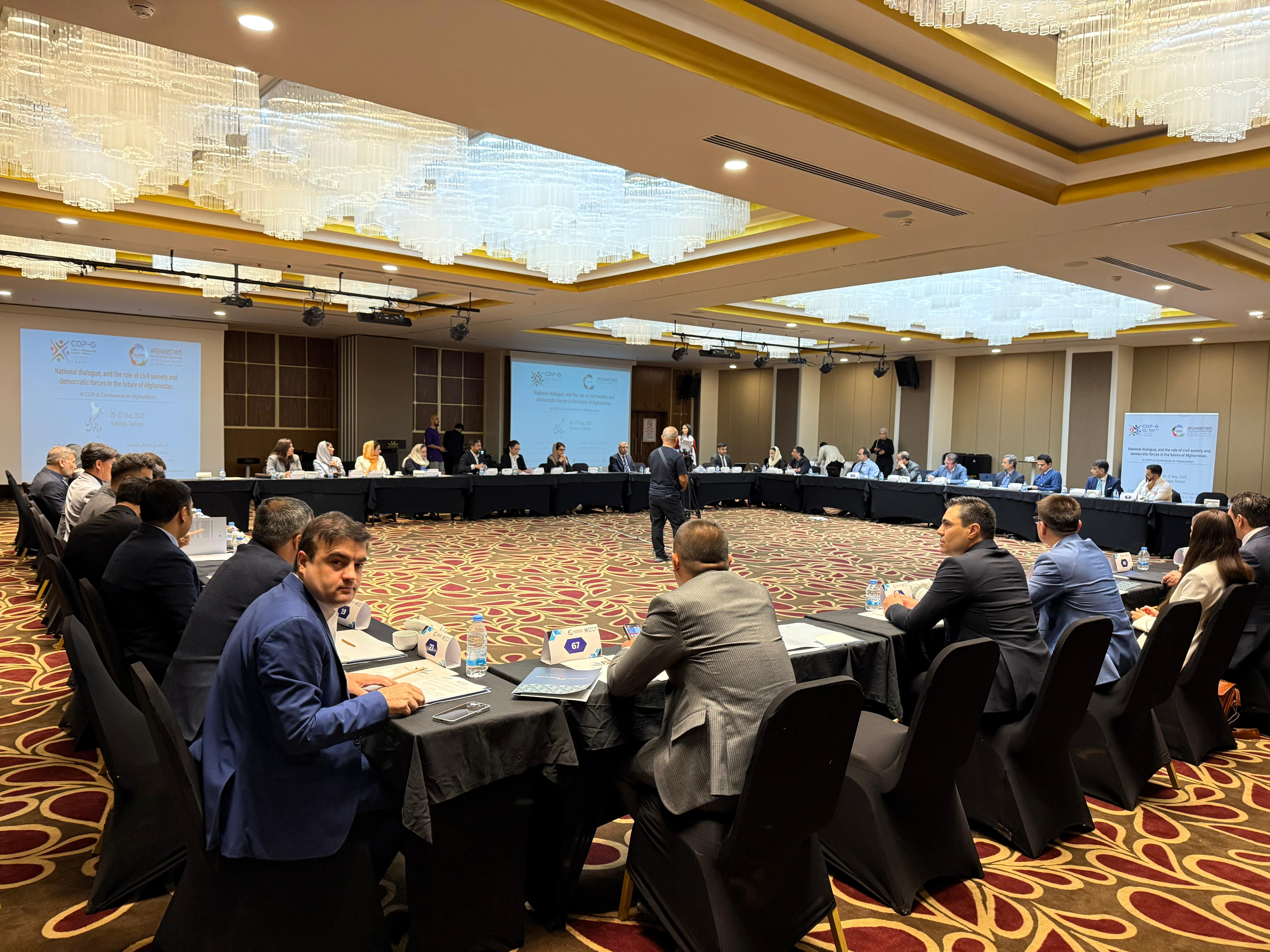 په ترکیه کې د «انتالیا بهیر» تر نامه لاندې د افغانستان په تړاو غونډه پیل شوې