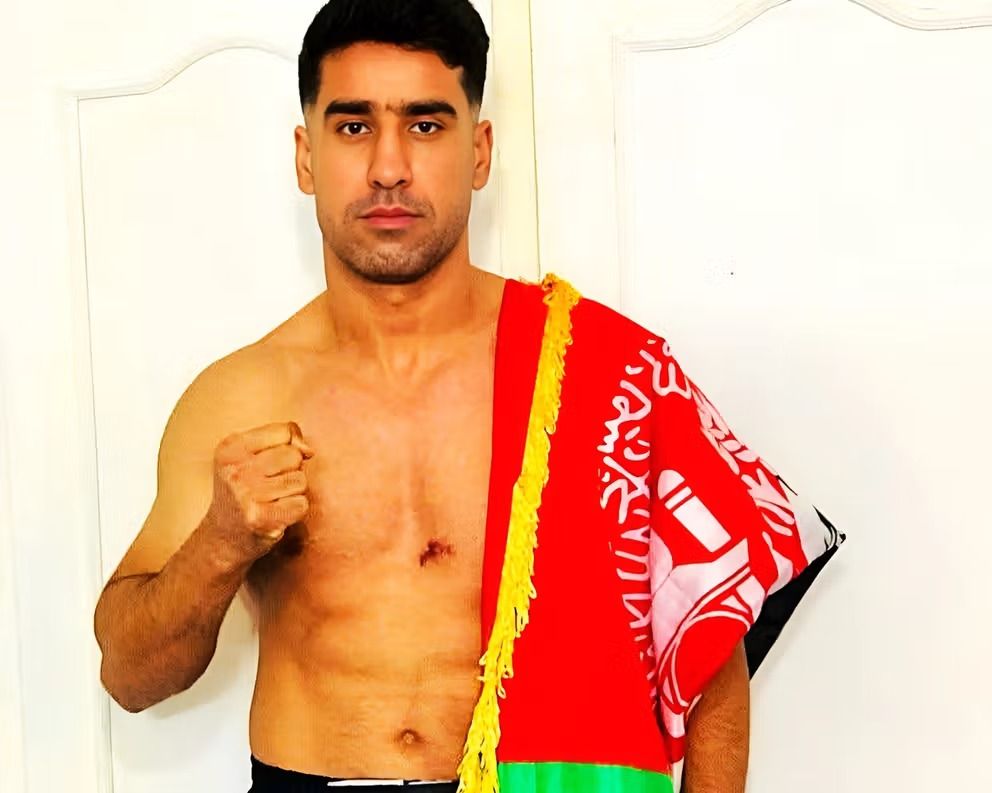 د افغانستان د ازادو مبارزو لوبغاړي د پاکستاني لوبغاړو پر وړاندې د سیالۍ ډګر ته ښکته کېږي