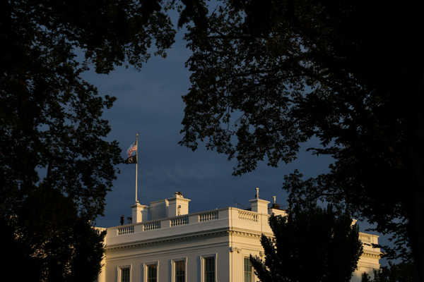 سپینې ماڼۍ د ۲۰۲۷ کال بودجې کې د ۱،۵ ټریلیون ډالرو دفاعي لګښت غوښتنه کړې