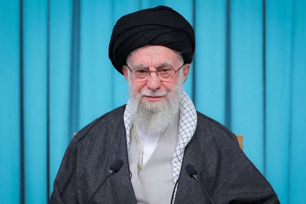 خامنهيي ټرمپ ته: دا چې د ایران اټومي وړتیاوې مو له منځه وړې، یوازې یو خیال دی