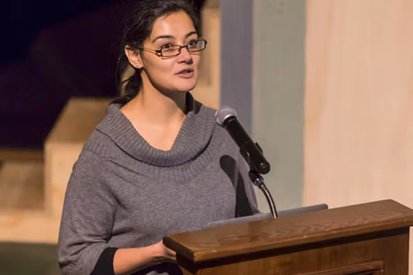 هیله نجیب نیوکه کړې چې د افغانستان په اړه نړیوالو پلټفورمونو کې فاسدې سیاسي څېرې ګډون لري