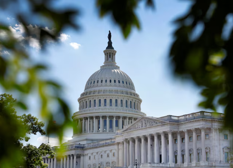 پنج سناتور امریکایی در حمایت از پناهجویان افغان به وزیران ارشد کابینه ترامپ نامه نوشتند