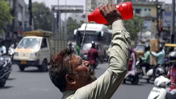 ډیلي کې ګرمه څپه؛ د تودوخې درجه تر ۵۲ سانتي ګرادو رسېدلې