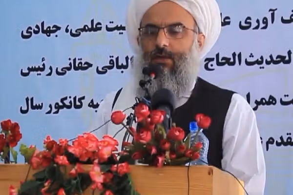 د هرات د لاریونونو پراخېدو وروسته؛ طالب والي له مخورو او پخوانیو قوماندانانو سره لیدلي