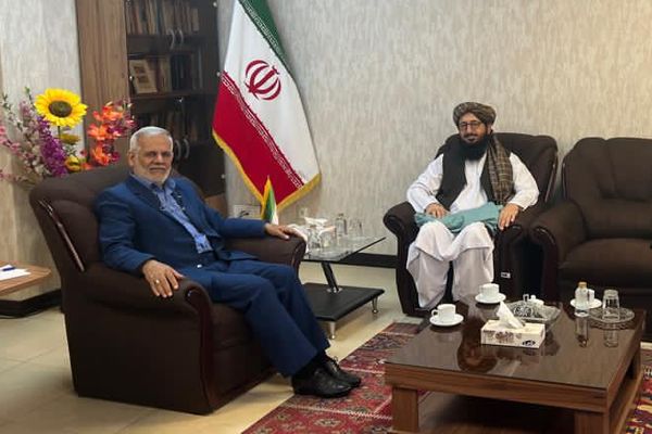 گفتوگوی طالبان و جمهوری اسلامی درباره همکاریهای قضایی و روند انتقال زندانیان افغان