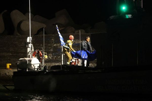 په ۲۰۲۵ کال کې تر ۱۵۰۰ ډېر افغانان پر خطرناکو مهاجرتي لارو مړه شوي