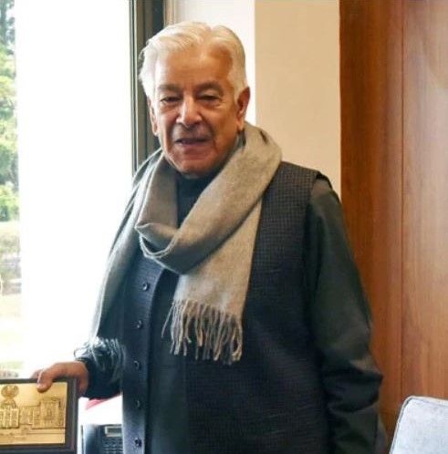 خواجه اصف وايي د کرېکټ د ژوندي ساتلو لپاره نوې نړۍوالې کرېکټ ادارې ته اړتیا ده