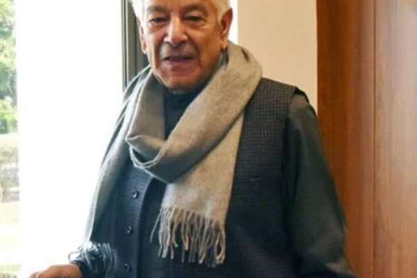خواجه اصف وايي د کرېکټ د ژوندي ساتلو لپاره نوې نړۍوالې کرېکټ ادارې ته اړتیا ده