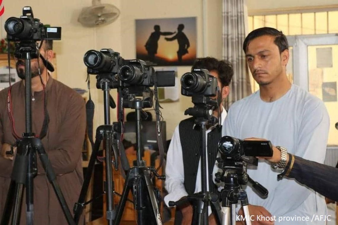 مرکز خبرنگاران از ثبت ۲۰۷ مورد نقض آزادی رسانه‌ها و خبرنگاران در یک سال گذشته خبر داد