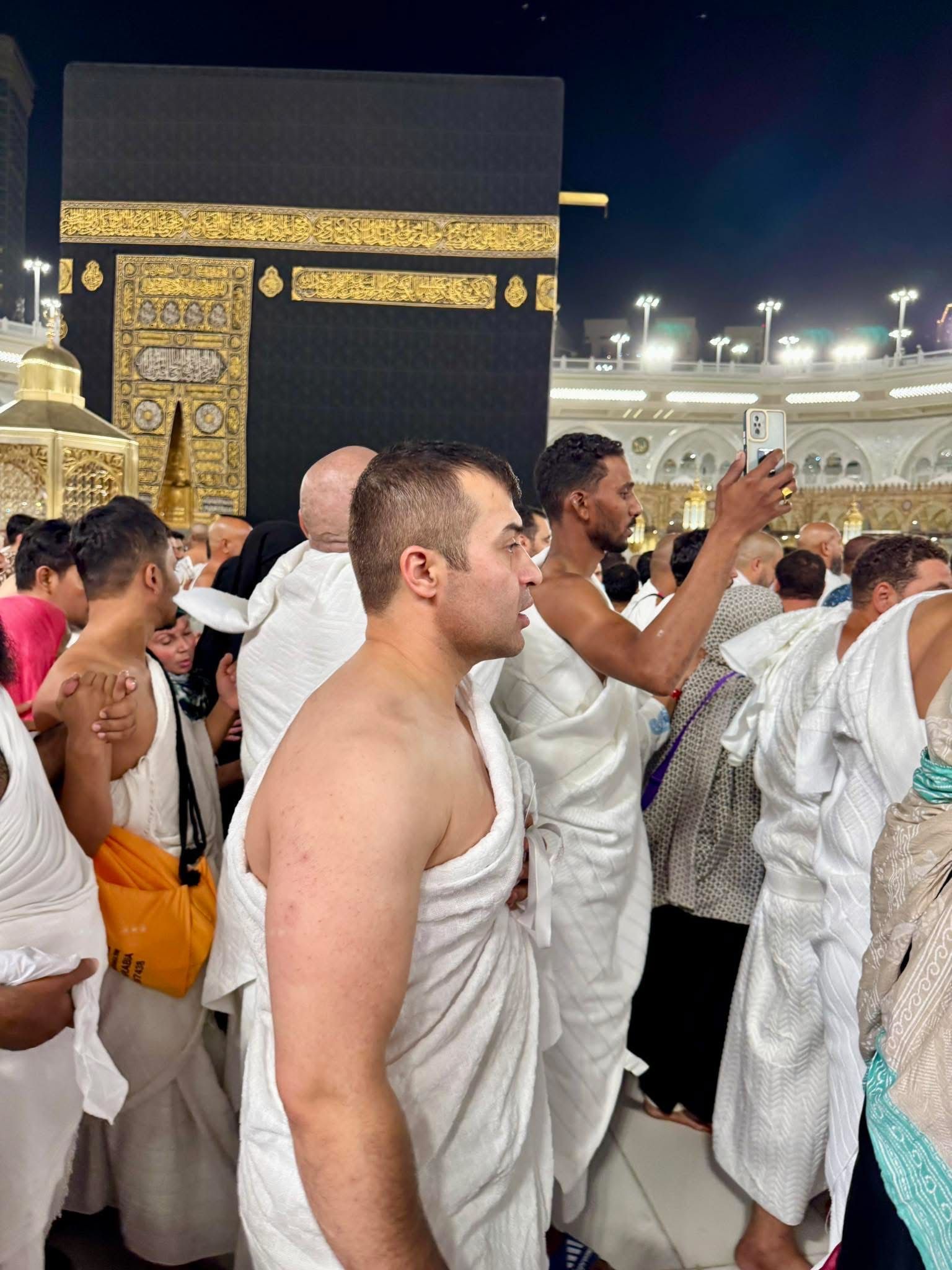 جنرال سمېع سادات کعبه کې د عمرې پر مهال د طالبانو د نسکورېدو او ماتېدو دوعا کړې