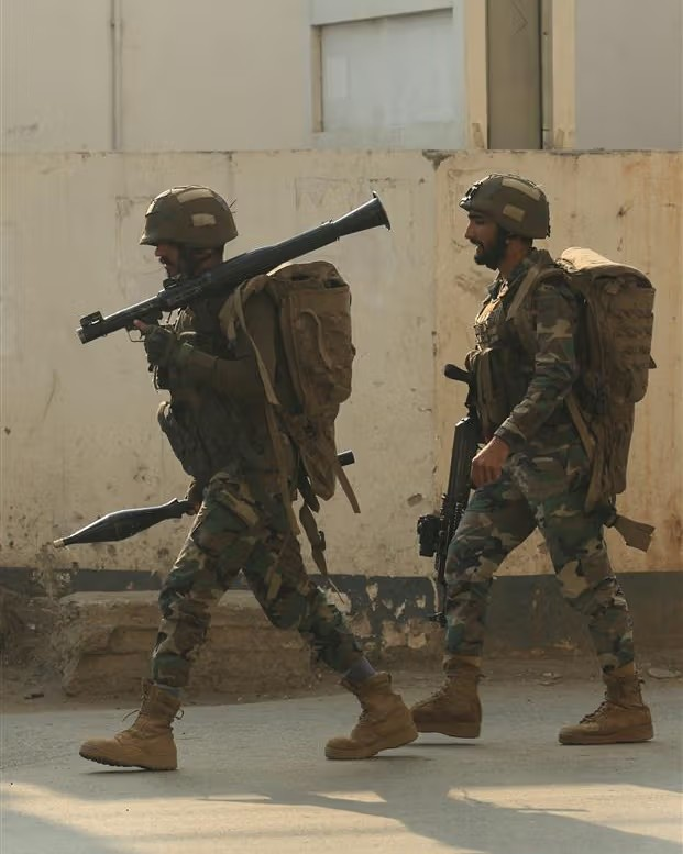 مصادر أمنية: مقتل 18 أفغانياً بينهم انتحاريين في عملية عسكرية شمال غرب باكستان