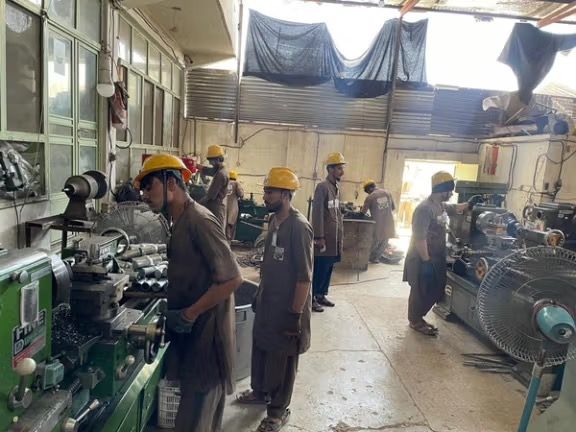 در چهار سال گذشته، 'ده‌ها کارخانه تولیدی' در قندهار تعطیل شده‌ اند