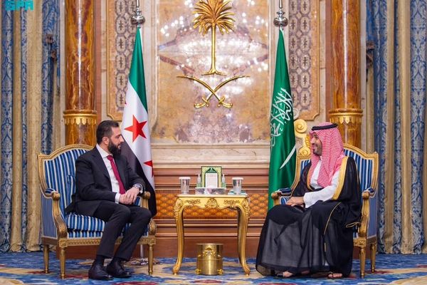 د سعودي ولیعهد او د سوریې ولسمشر د سیمهییزو بدلونونو په اړه خبرې کړې دي