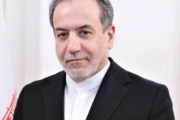 همزمان با تنش نظامی هند و پاکستان؛ وزیر خارجه ایران به دهلی نو میرود