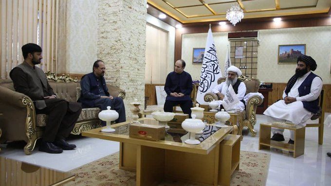 طالبان می‌گوید پاکستان تعرفه گمرکی میوه‌های صادراتی افغانستان را به صفر رسانده است