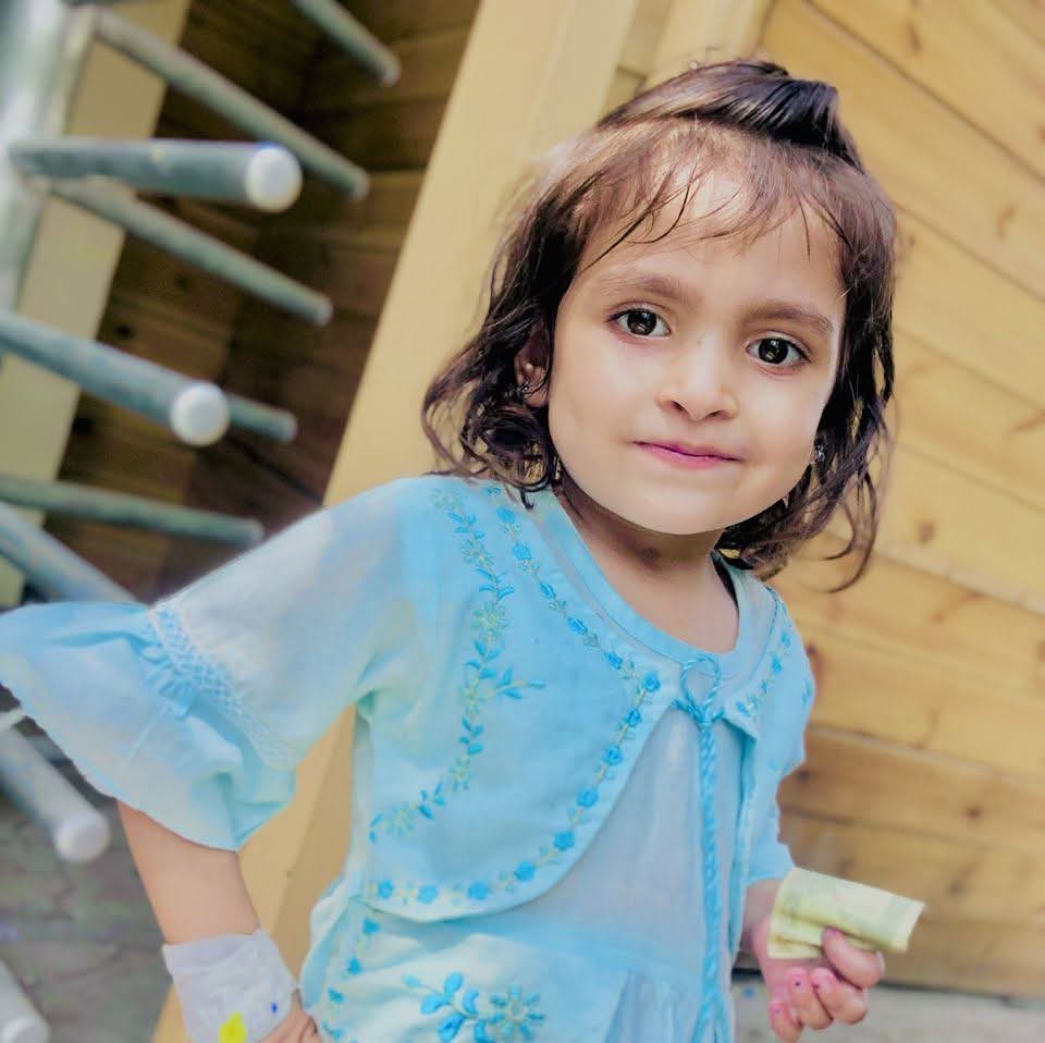 د طالبانو له زندانه خوشې شوی بندي؛ زنداني وم چې لور مې سرطاني ناروغۍ مړه کړه 