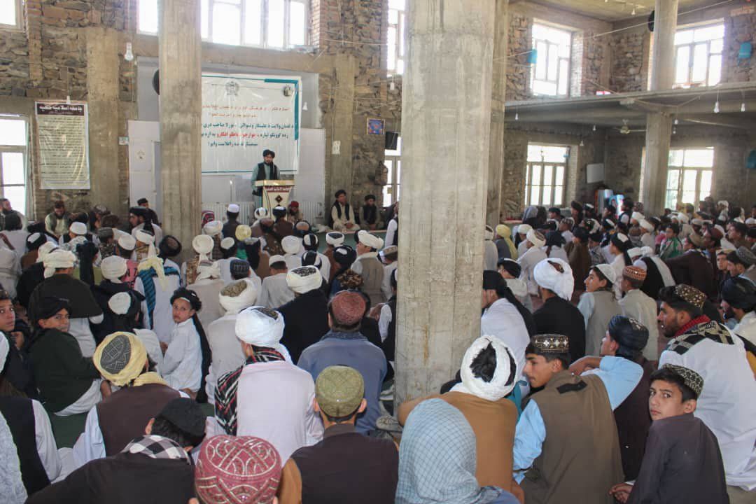 طالبانو په لغمان کې له ۴۰۰ زده کوونکو څخه د دوحې د هوکړې په اړه ازموینه اخیستې