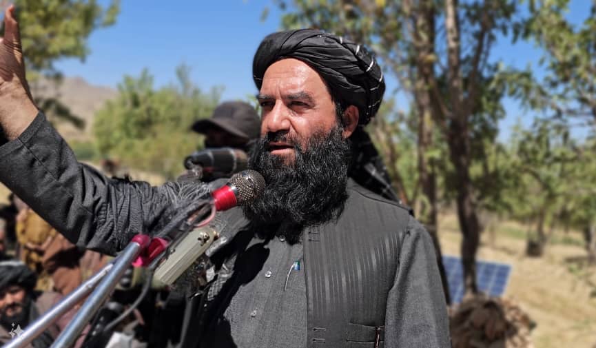 د طالبانو د قومونو او قبایلو وزير نورالله نوري د زابل په خاک افغان ولسوالۍ کې