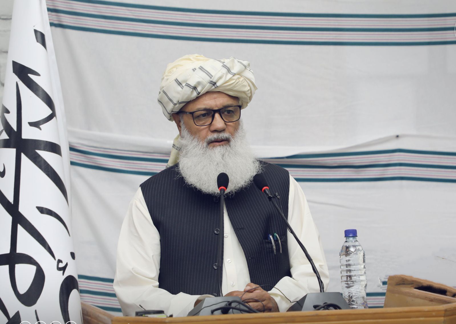 نورالحق انور: طالبان د بل چا د فرمایشونو او مداخلو پروا نه ساتي