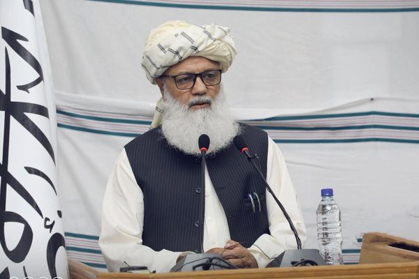 نورالحق انور: طالبان د بل چا د فرمایشونو او مداخلو پروا نه ساتي