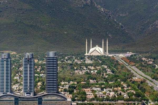 تر نښتو وروسته؛ د پاکستان په بېلابېلو برخو کې افغانانو ته د کورونو تشولو خبرداری ورکړل شوی