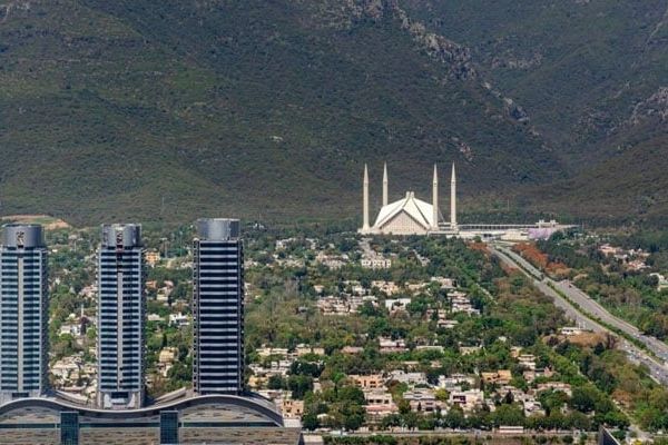 تر نښتو وروسته؛ د پاکستان په بېلابېلو برخو کې افغانانو ته د کورونو تشولو خبرداری ورکړل شوی