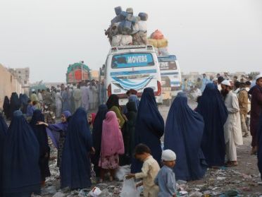سفارت طالبان در اسلامآباد از سازمان ملل خواست که از حقوق مهاجران افغان دفاع کند