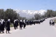 یک مقام پیشین: ممنوعیت آموزش دختران انگیزه ادامه تحصیل جوانان را از بین برده است