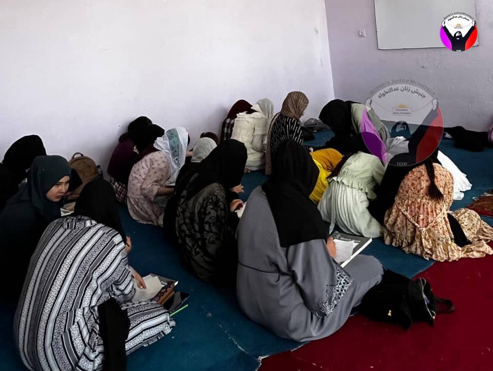 د ښځو عدالت‌غوښتنې غورځنګ: په درېیو ولایتونو کې مو د نجونو ۸ پټ ښوونیز ټولګي فعال دي