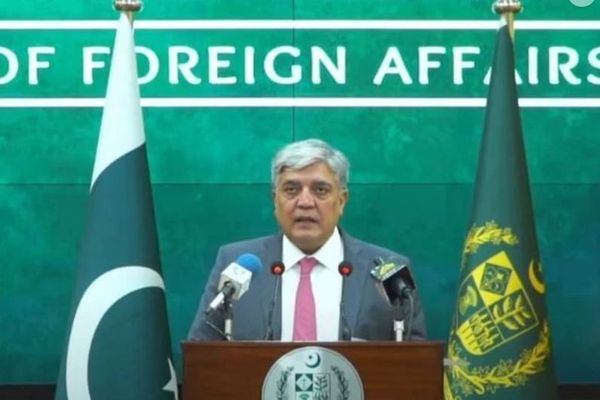 پاکستان: په افغانستان کې د ترهګرو شته ځالې د امنیت لپاره دایمي ګواښ دي