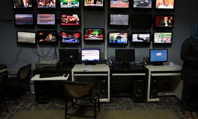 د خبریالانو مرکز: په تېرو ۲ لسیزو کې له ۱۲۰ ډېر خبریالان او د رسنیو کارکوونکي وژل شوي‌