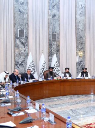 نائب متقي للدبلوماسيين الأجانب: مطالب باكستان غير حقيقية وغير عملية